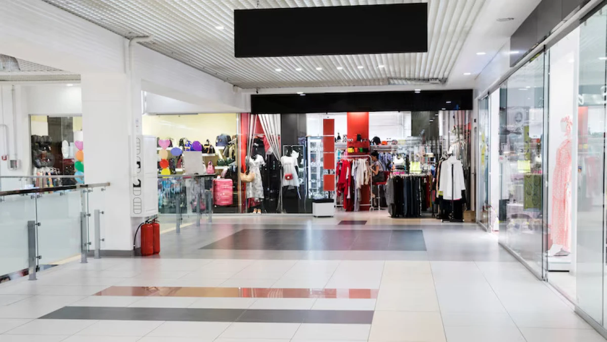 فرصة رائعة للاستثمار  - محل للإيجار بموقع مميز!